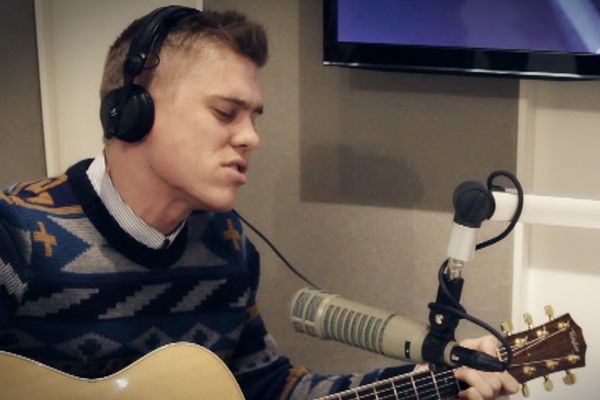 FM95BLÖ - Jón Jónsson tekur Yellow með Coldplay