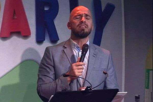 Eldhúspartý FM957 2013 Sverrir Bergmann - What´s Going On