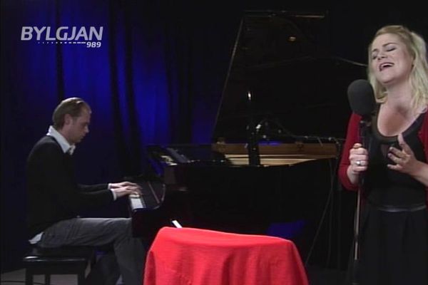 Heiða og Snorri - It Must Have Been Love