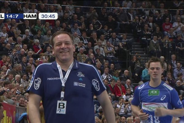 Viðbrögð Alfreðs við neglu Arons