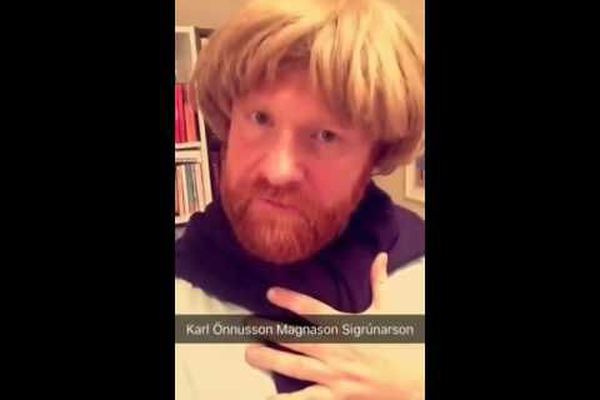 Brennslan: Karl Önnusson Magnason Sigrúnarson vill ensku kvennaknattspyrnuna í sjónvarpið