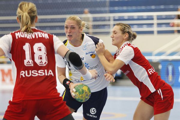 Hrafnhildur: Ég skal taka á móti kveðju ríkisstjórnarinnar þegar við fáum peningana