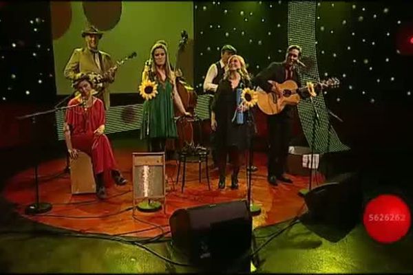 Rauða nefið 2011 - Hljómsveitin Brother Grass