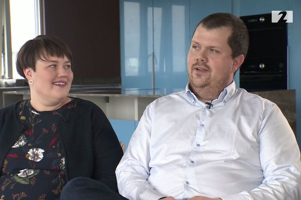 Tvö einbýlishús komin upp og fjögur eftir