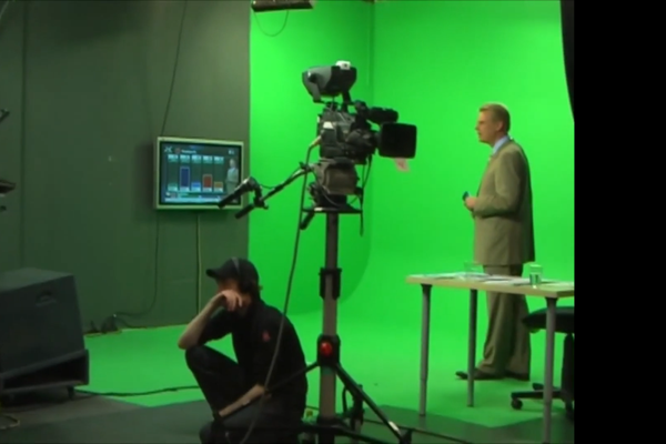 Kosninga­vaka Stöðvar 2 árið 2006 á bak við tjöldin