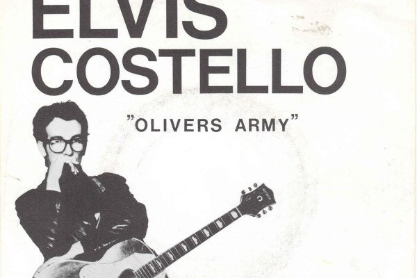 Elvis Costello sótti innblástur í kistu ABBA