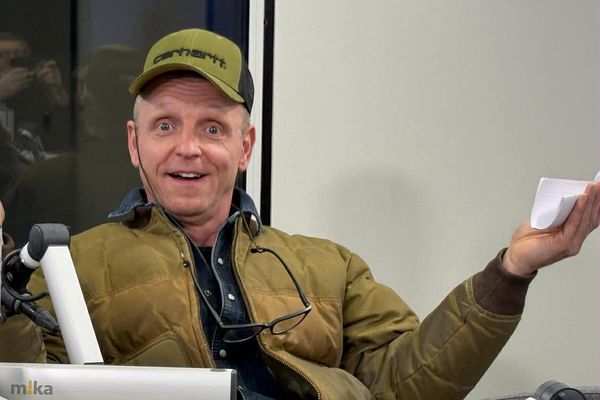 Spá um að geimveruárás verði sett á svið árið 2027