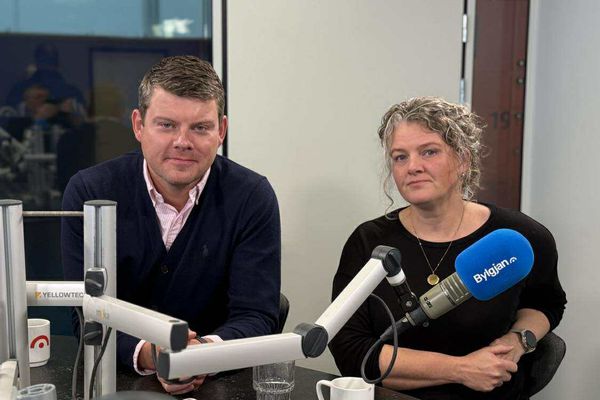 Hart tekist á um listamannalaun