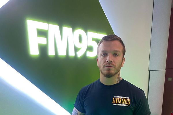 Brennslan - Dauðarokk vikunnar með Séra Jóni : Hlustar fólk á þetta?