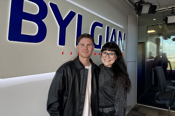 Erna Hrönn: Ástarlag með uppbyggingu sem fer skemmtilega leið