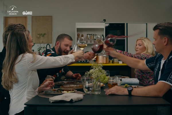 Bannað að hlæja 2 - stikla